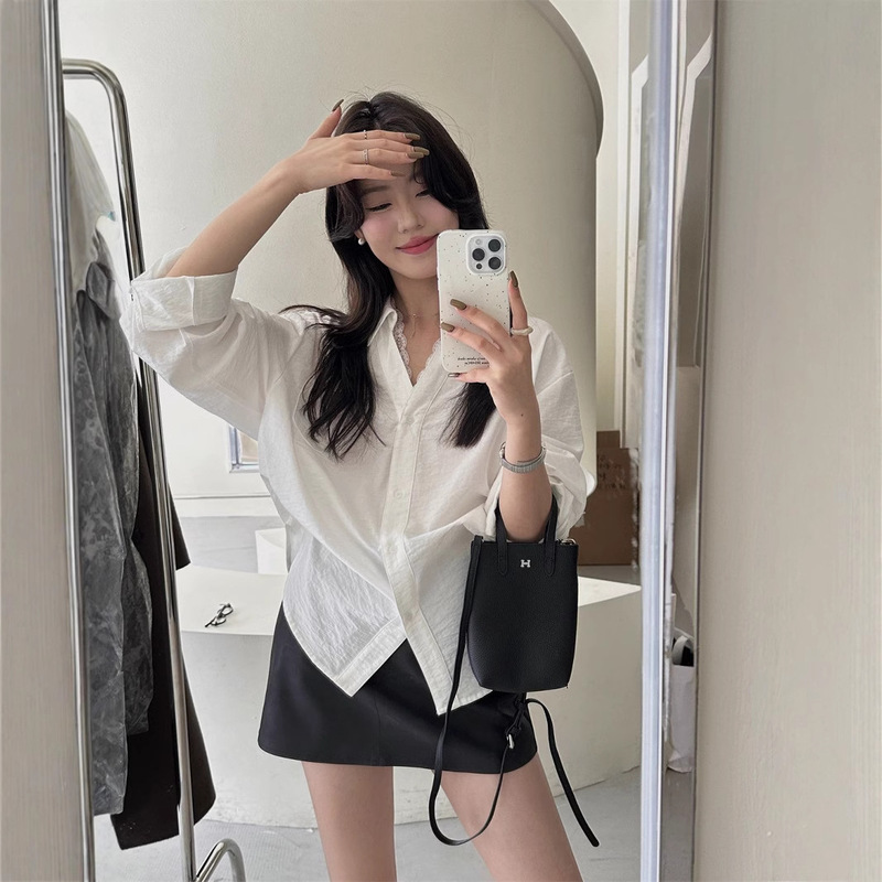 Spring and Autumn 2025 New Sweet Lace Stitching Long-sleeved Shirt Women's Loose Casual All-match Jacket Vacation Sexy