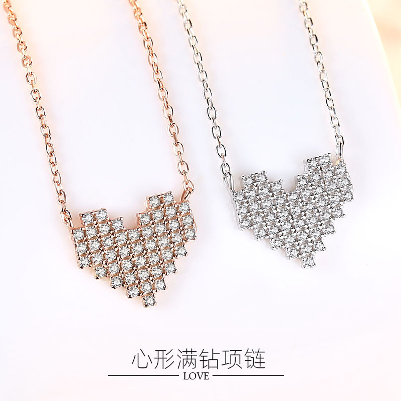 En línea de la celebridad de Singapur lleno de diamantes precioso collar de plata de ley 925 colgante nicho simple diseño en forma de corazón clavícula cadena femenina