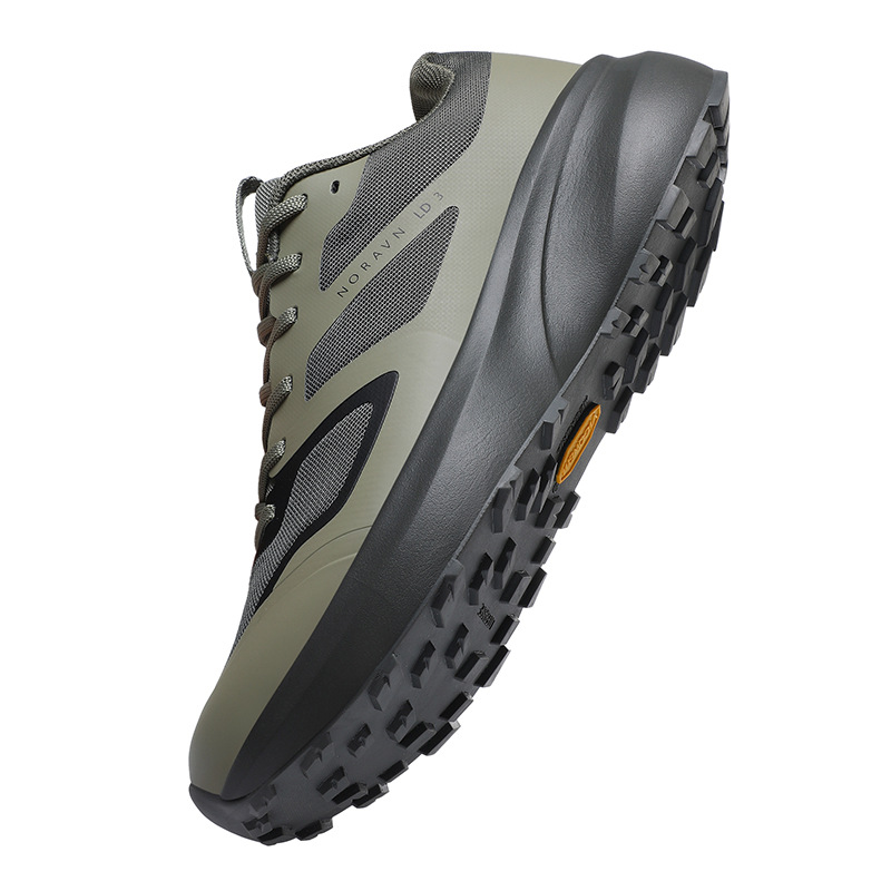off-road autumn non-slip wear-resistant climbing sneakers for hiking