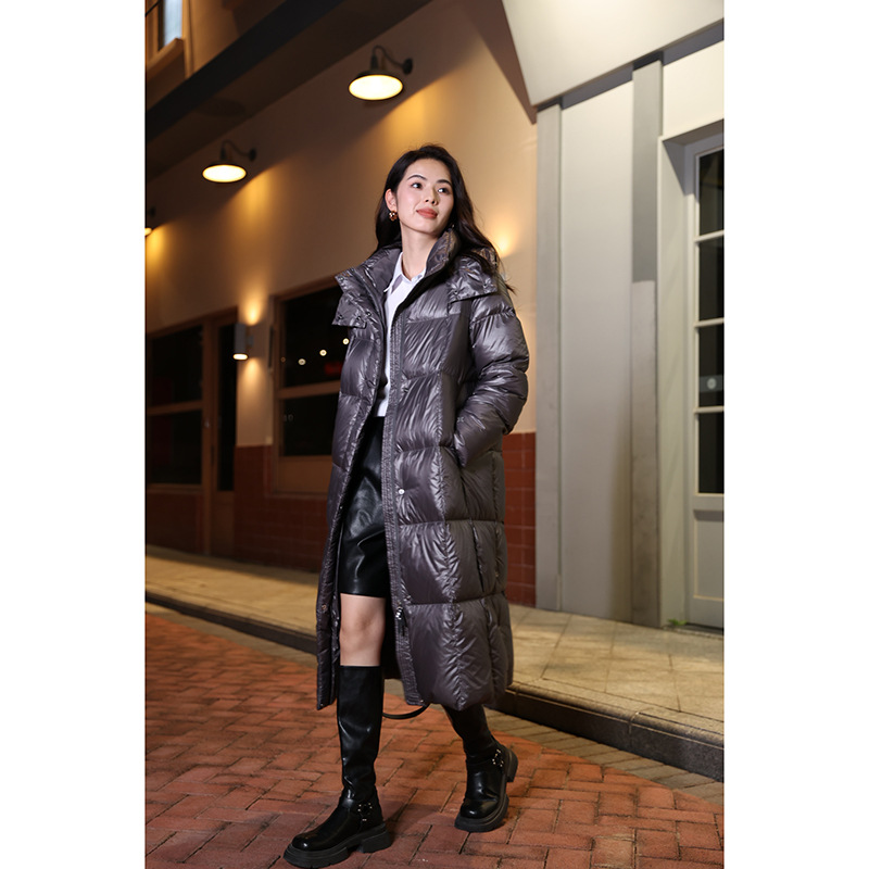 欧货2025冬新款加厚保暖连帽白鸭绒羽绒服女长款过膝宽松显瘦外套