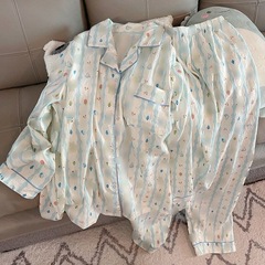 雲の綿のパジャマの女性の春と秋の新型のかわいいアニメの長袖のズボンの甘くてゆったりしているレジャーの部屋の服のスーツ