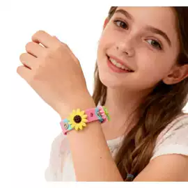 零钱包;钥匙扣及钥匙扣配件;手环