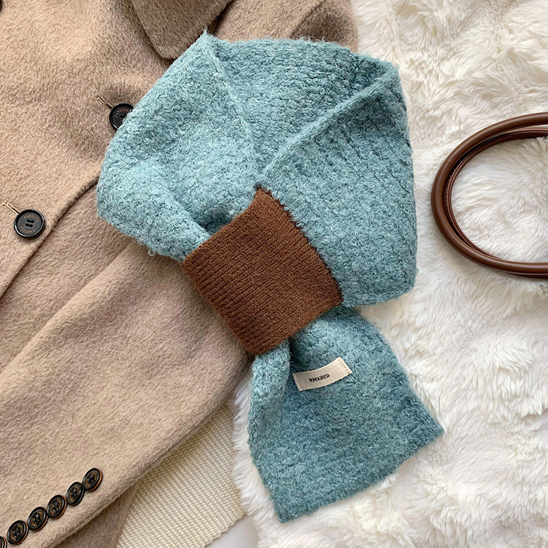 Otoño y invierno bufandas mujeres de color sólido estilo coreano universal moda caliente protector de cuello bufandas cruzadas de lana de punto bufandas al por mayor
