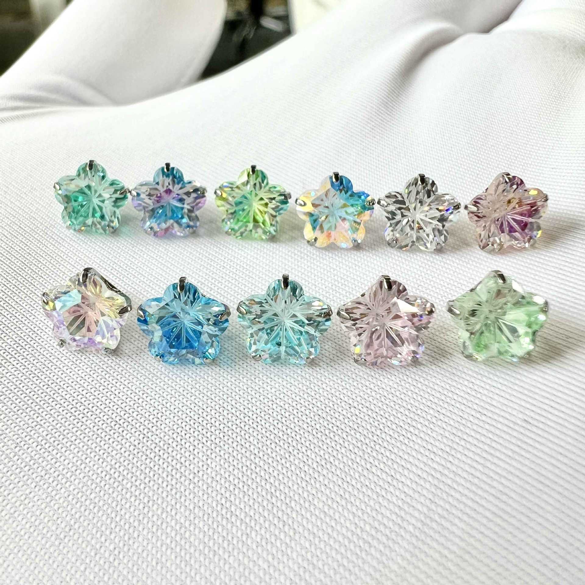 F136 Titanium Alloy Ear Bone Studs Cherry Blossom Cut Zircon Claw-Set Lip Studs 16G detail image 9