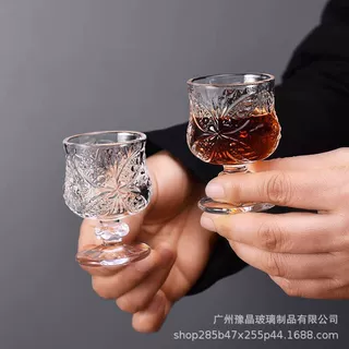 靖宇创意刻花白酒杯一两50毫升家用小号烈酒杯一口杯古典洋酒杯子