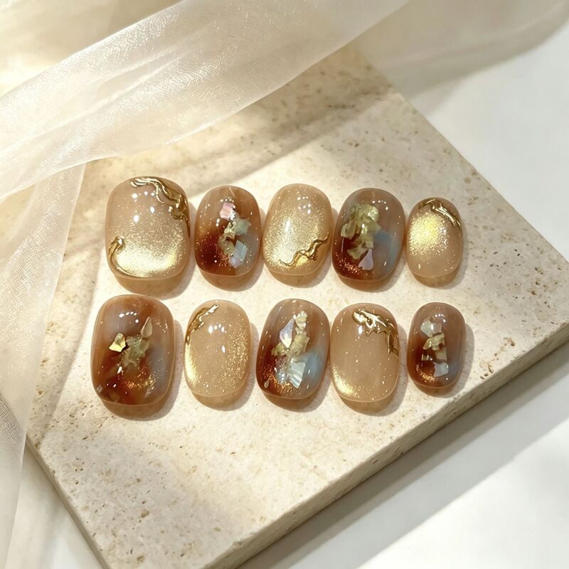 【Eternal Youth】Amber Gold Brown Cat Eye Wearable Nails, Handmade Sparkling Gemstone Short Style, High-End Nail Stickers