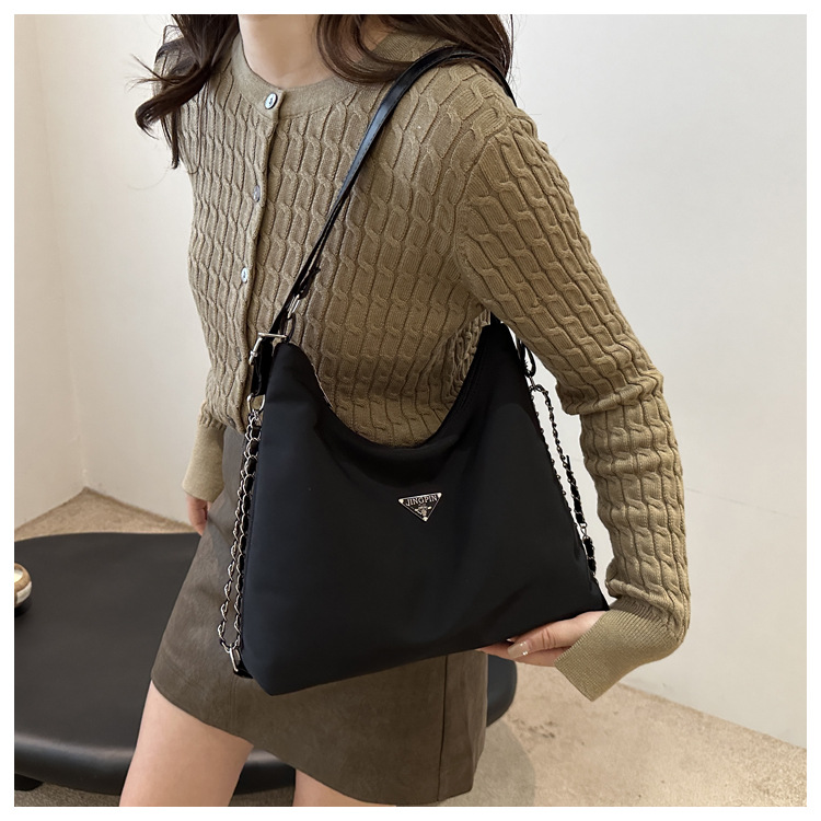 Cross-border high-end, large-capacity nylon bag for women, 2024 new trendy backpack, single-shoulder tote bag, commuter bag undefined