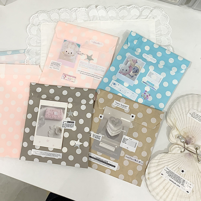 Ins Style Large Polka Dot Retro Gift Packaging Ziplock Bag High-Value Wholesale Packaging Gift Paper Bag