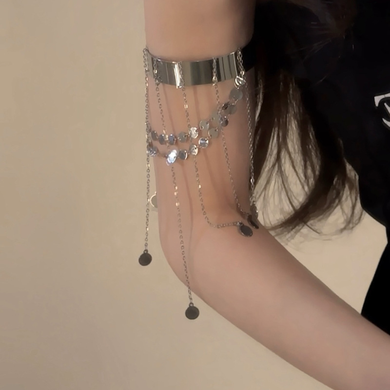 Super Flash Sequins Tassel Arm Chain Opening Bracelet Niche Cold Style Distinctive Bracelet Ins Light Luxury Fashion Bracelet