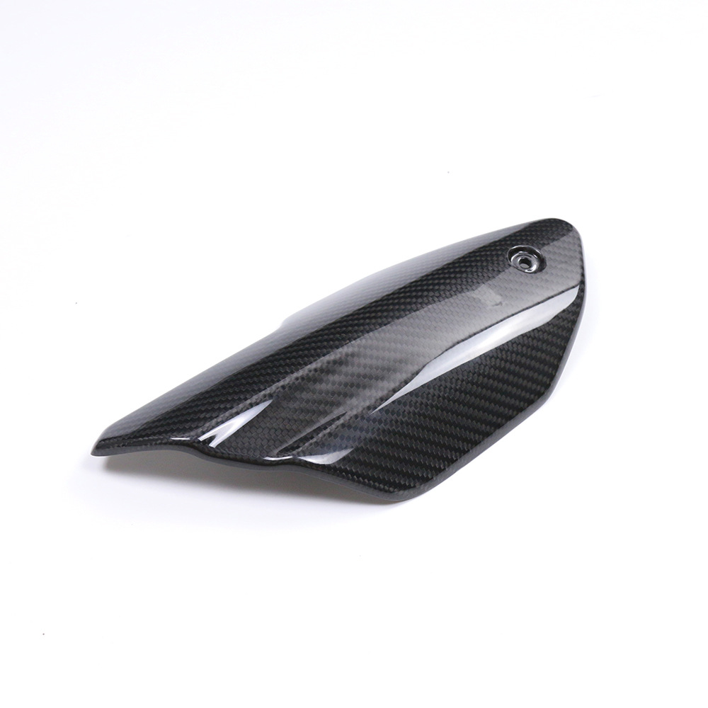 Suitable for CFMOTO spring wind 800NK sharp + motorcycle carbon fiber shell modification Accessories exhaust pipe cover