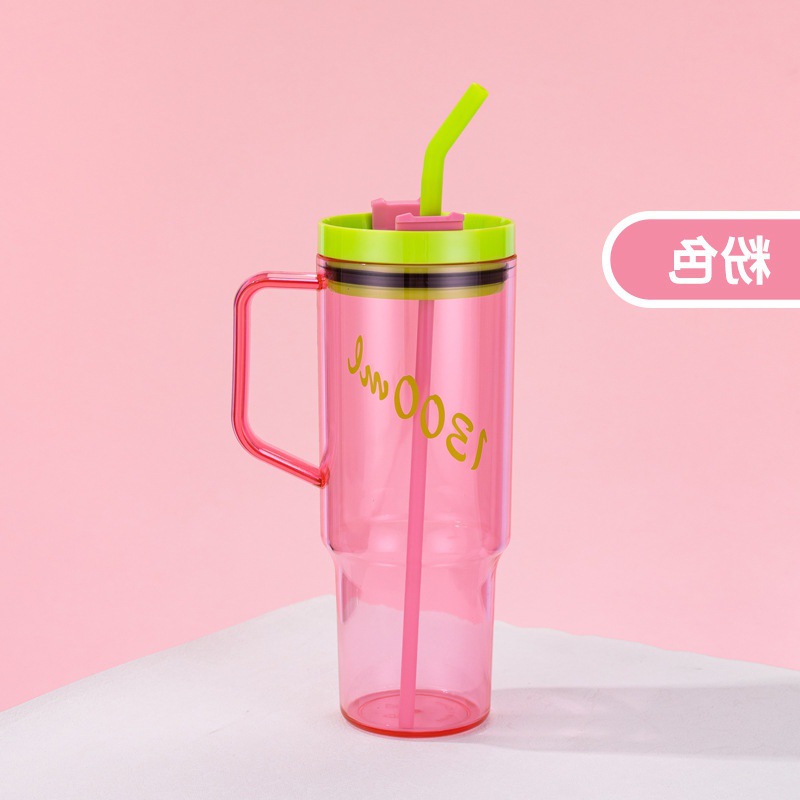 Taza de plástico de paja de gran capacidad con mango 40oz taza de automóvil taza de fitness hervidor deportivo diseño creativo negro
