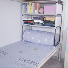 寮のベッドのタンスの大学生の上下のベッドの頭の棚の収納棚の収納棚のタンス