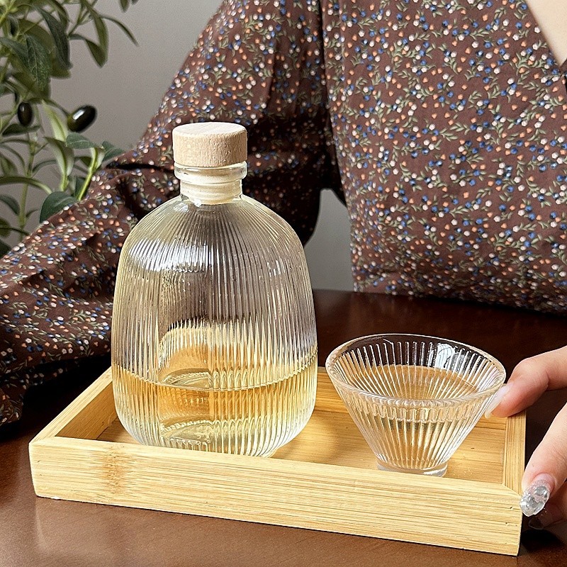 Striped Cold Brew Glass Jug Ins Transparent Sealed Bottle Fruit Wine Sweet Wine Coffee Bottle Portable Small Wine Bottle Divided Container 