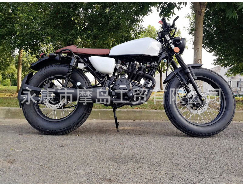 American CG Retro Motorcycle Street Car Prince Car Saddle Gasoline Motorcycle Two-wheeled Motorcycle