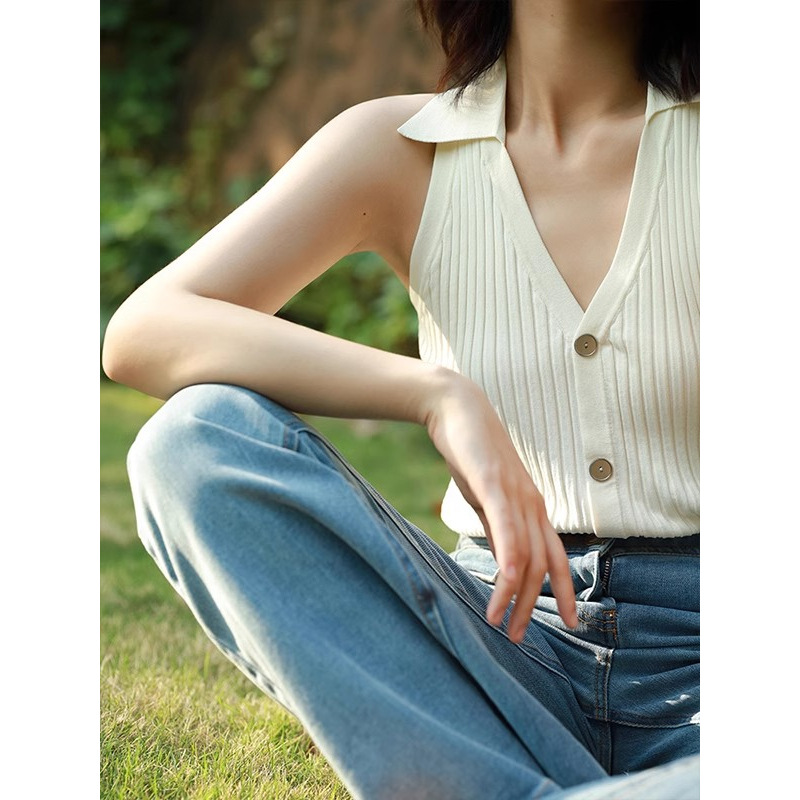 Retro knitted summer T-shirt