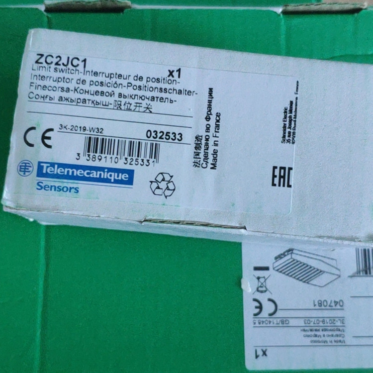 ZC2JD1 ZC2JD13 ZC2JD16法国采购限位开关ZCP ZCE09ZC2JE03