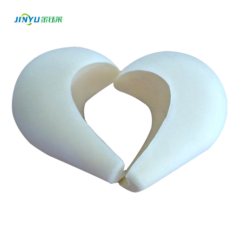 青岛批发拳击手套内胆散打泰拳成人儿童男女训练搏击比赛拳套