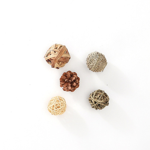 Amazon Best Selling Products Rabbit Toy Hamster Teeth Grass Ball Hanging Grass Rack Apple Branch Pet Supplies