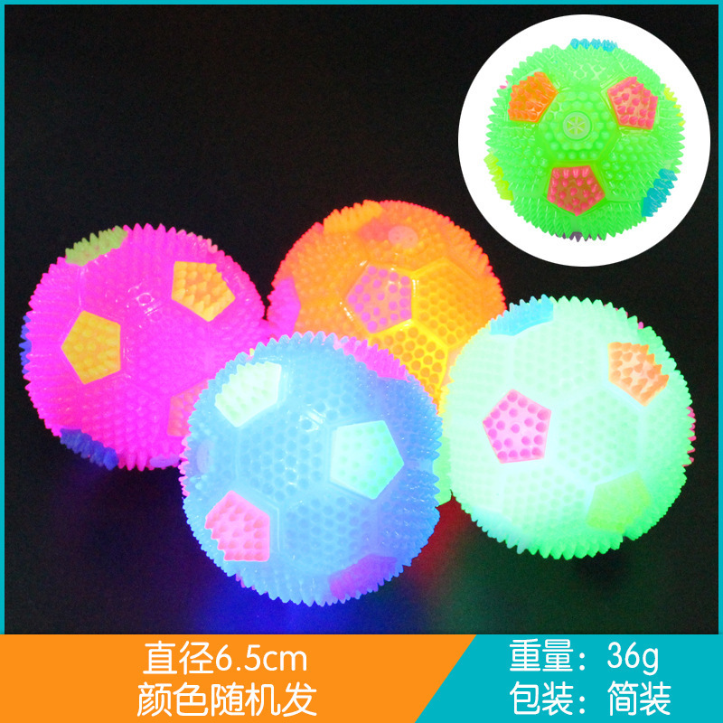 La trompeta marrón se llama fútbol luminoso