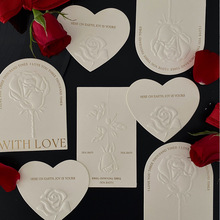 ins情诗吊牌高级玫瑰花束卡片压纹简约卡吊卡红装饰网鲜花包装