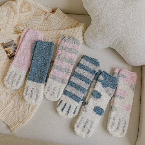 Powder blue cat claw coral velvet socks autumn and winter thickened women's mid-calf socks warm sleep socks floor socks confinement socks