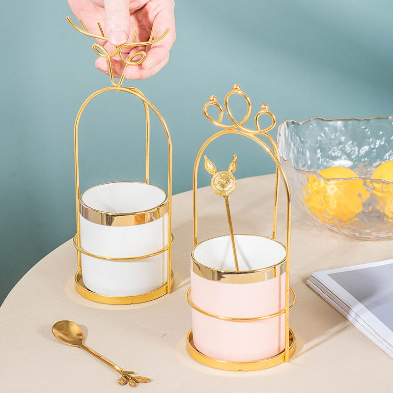 Nórdico luz lujo fruta tenedor cuchara cerámica tarro de almacenamiento traje creativo Luna pastel cuchillo tenedor cuchara de acero inoxidable fruta tenedor hogar