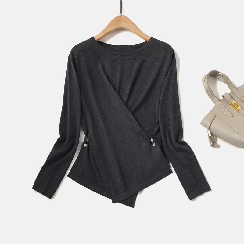 秋冬新款女装100%扬子纱羊毛针织衫女设计感系扣不规则收腰羊毛衫