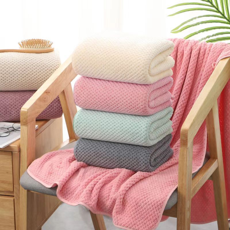 Coral Fleece Pineapple Bath Towel Soft Absorbent Beach Towel Extra Large Thick Adult Bath Towel Head Wipe Bath Towel