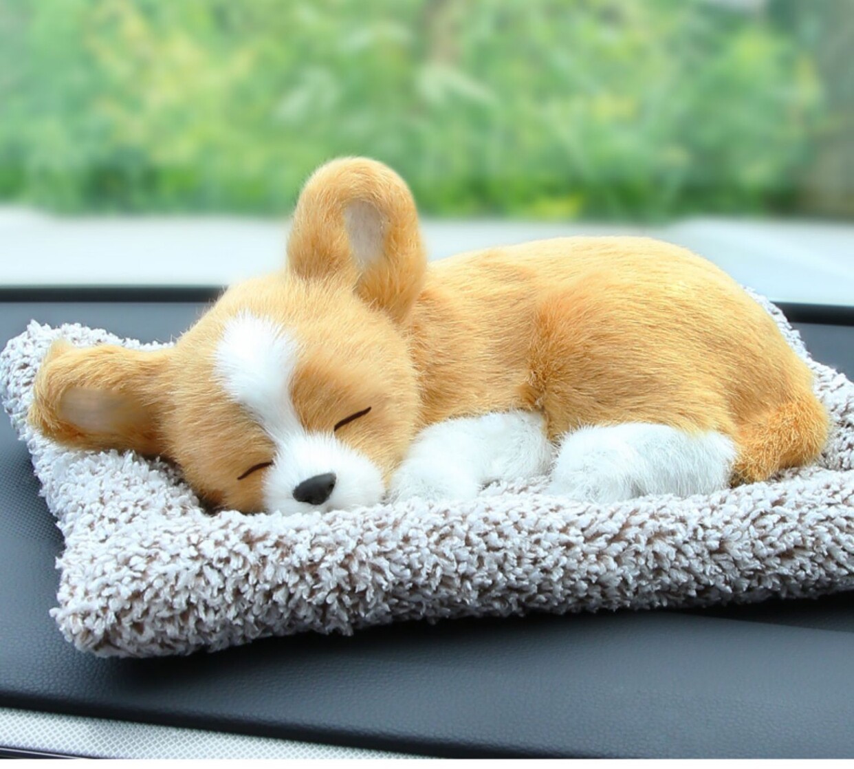 Car decoration item: activated carbon artificial dog, car formaldehyde remover, pet figurine, bamboo charcoal bag, essential car accessories for new cars