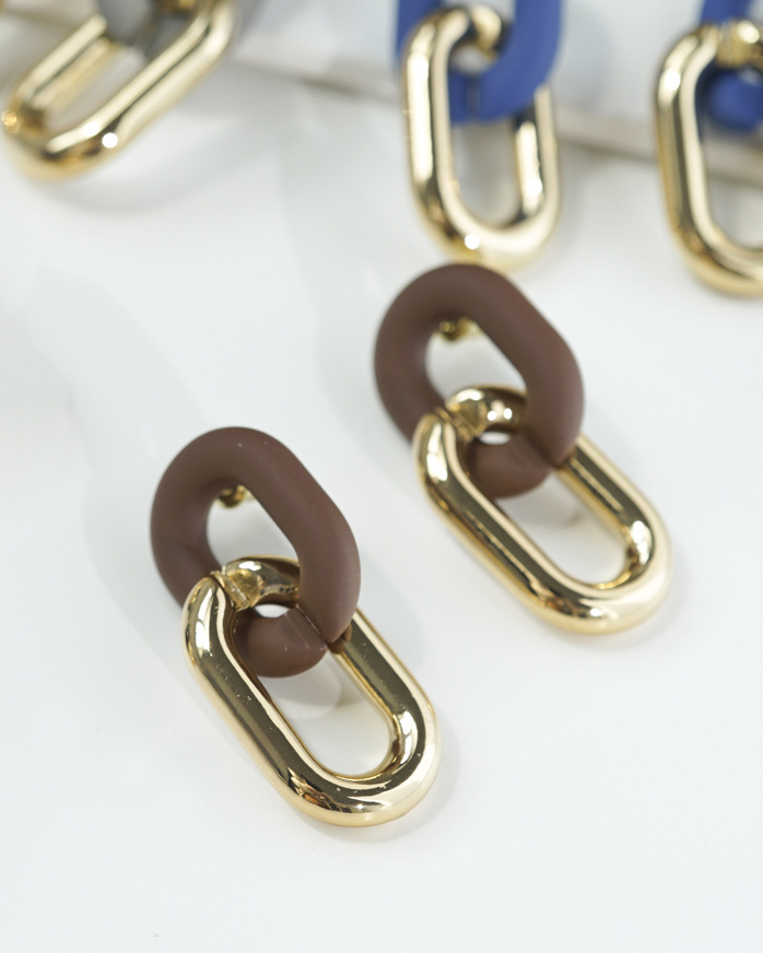 Brown, 1 pair