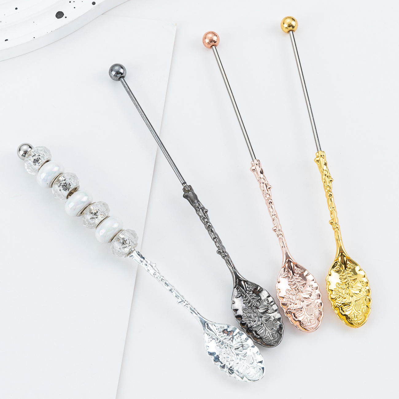 Cucharas de cuentas DIY cucharas de patrón de restaurantes occidentales cucharas de postres cucharas de café europeas cucharas caseras cucharas de mango largo