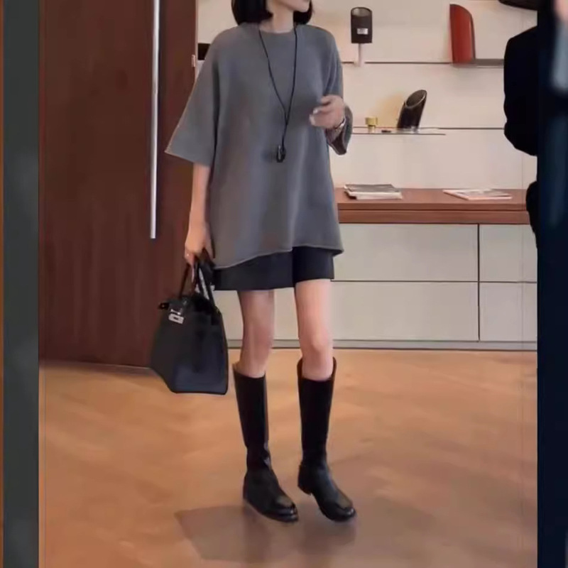 24895 Big Beauty Yiyuan 2024 New Korean Style Simple Grey Loose Top High Waist Wide Leg Shorts Women's Trendy 24895 Big Beauty Yiyuan 2024 New Korean Style Simple Grey Loose Top High Waist Wide Leg Shorts Women's Trendy