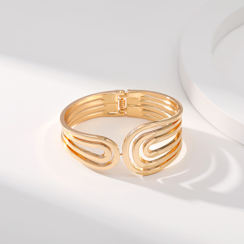 Retro Stripe Solid Color Alloy Womenu0027S Bangle 1 Piece