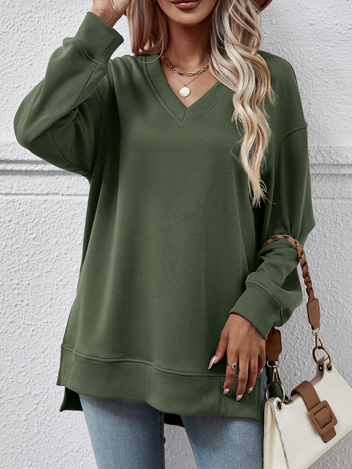 Women's autumn and winter women's sweatshirt solid color V-neck slit front short back long top_voghion.com