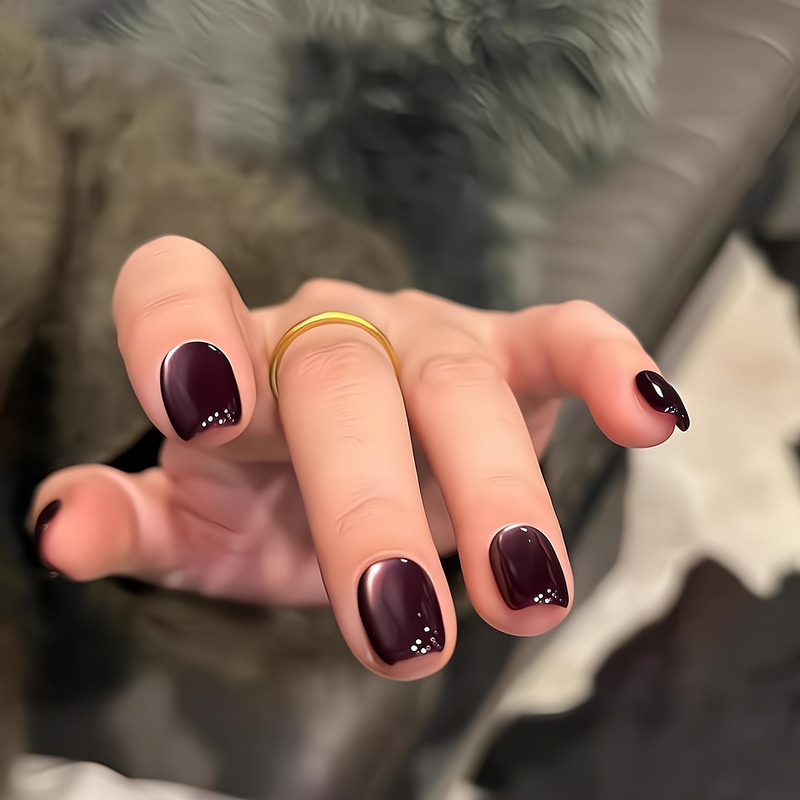 [Original by Ling Luo] Autumn and Winter Atmosphere-Inspired Ice-Transparent Dreamy Dark Purple Cat-Eye Short Glass Bead Handmade Nail Art