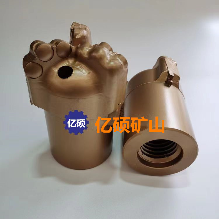 矿用金刚石三翼钻头pdc不取芯直径113/94mm弧角一体加强转头钻具