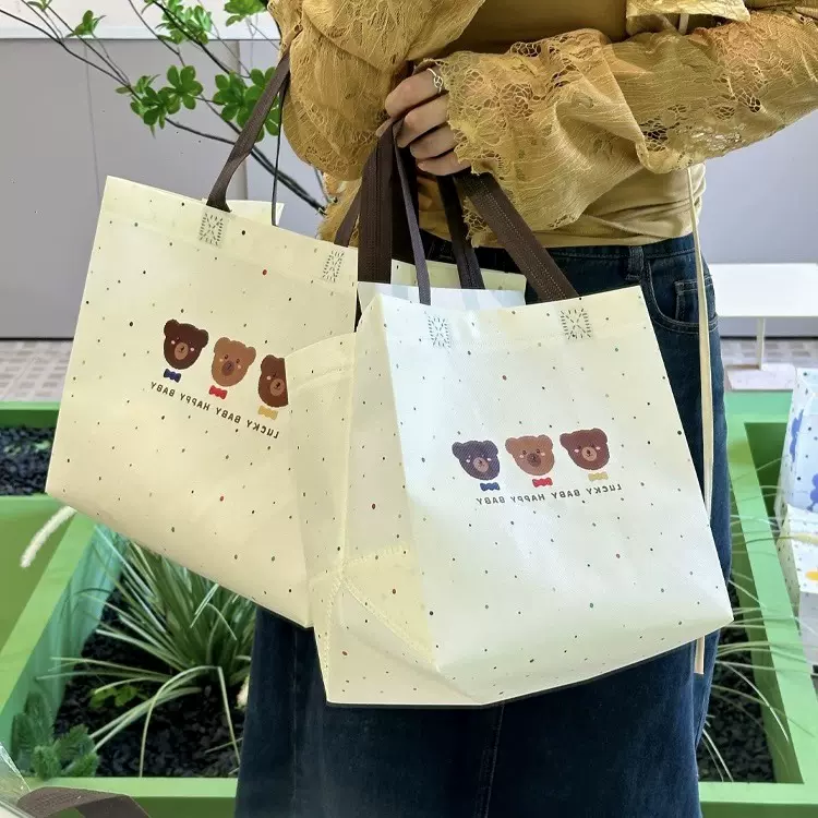 现货加厚可印logo小熊哪吒儿童节日礼品无纺布手提袋母婴文具适用