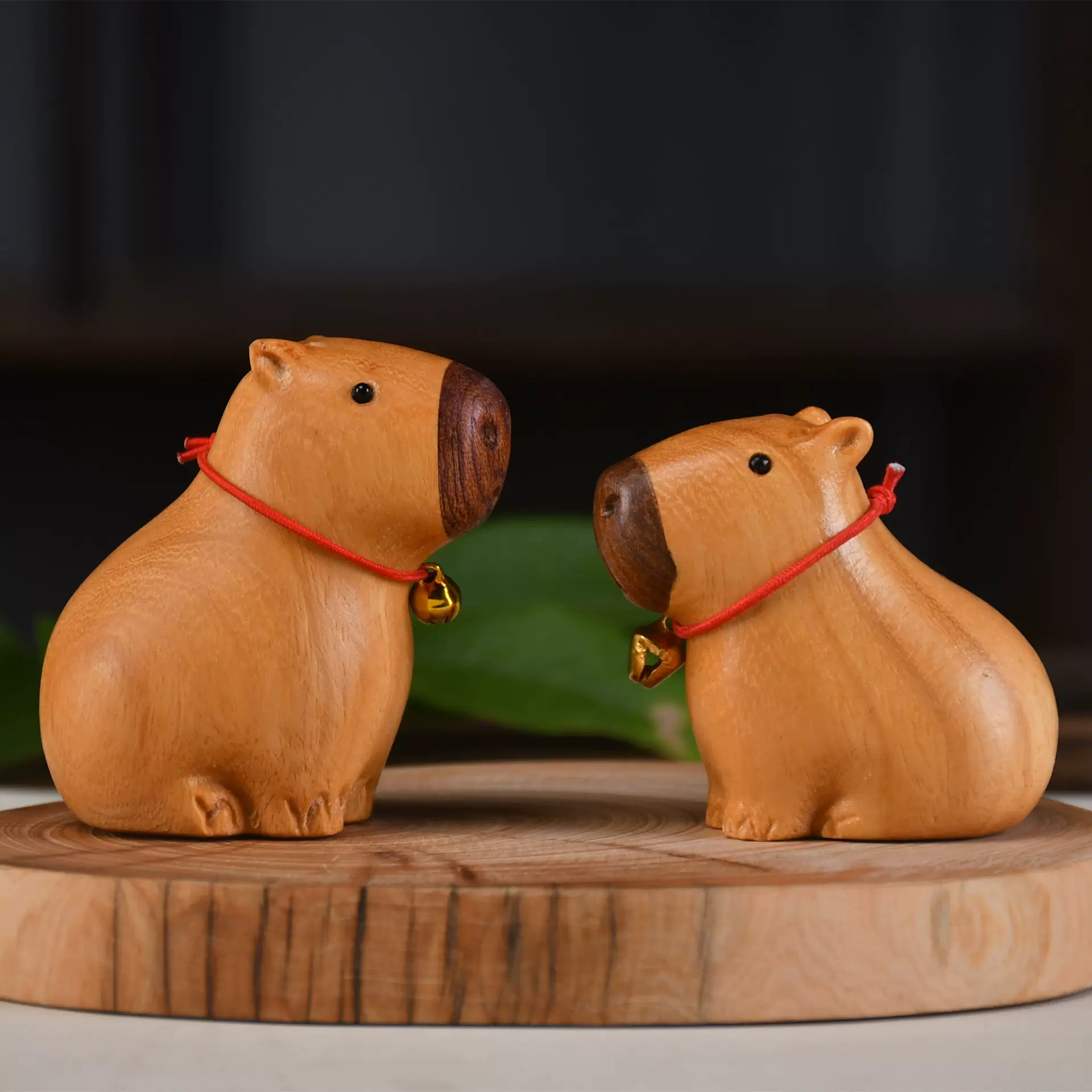 黄金檀卡皮巴拉可爱茶宠手把件摆件创意工艺品车载儿童送礼礼物镜