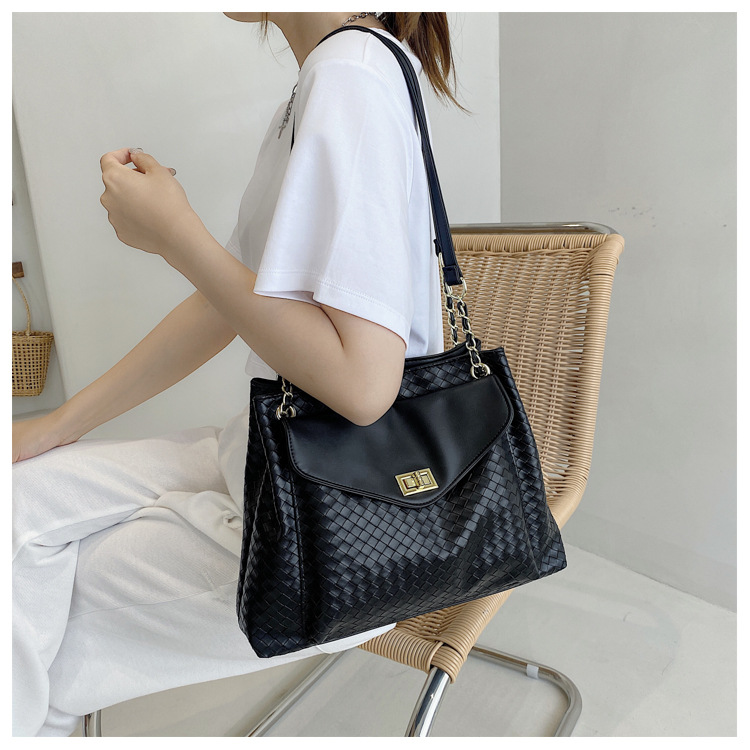 Wholesale Fashion Rhumbus Woven Messenger Tote Bag Nihaojewelry display picture 5