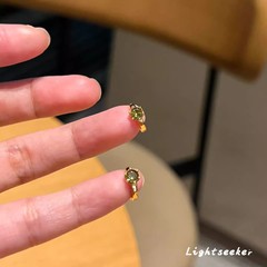 橄榄绿mini闪钻耳扣复古轻奢小众设计高级感气质耳钉百搭耳饰女生