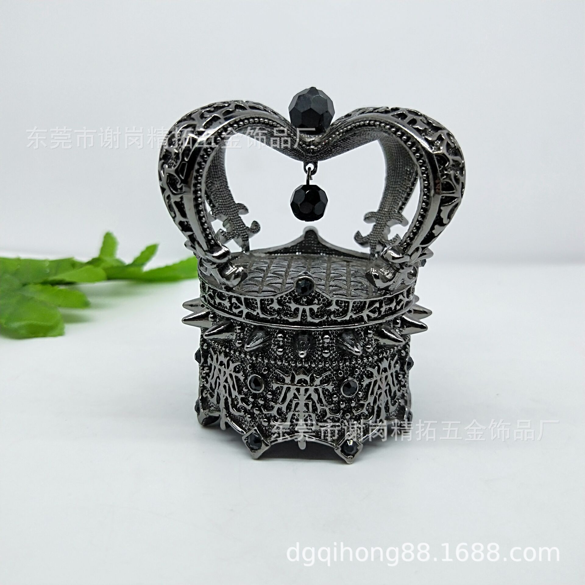 工厂承接 锌合金皇冠工艺品香水瓶盖装饰品 金属镂空香水化妆瓶盖