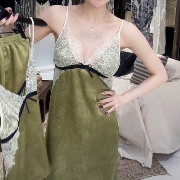 2025 new Korean version of spring and summer fashion pajamas women's Korean silk suspenders dress can be worn outside