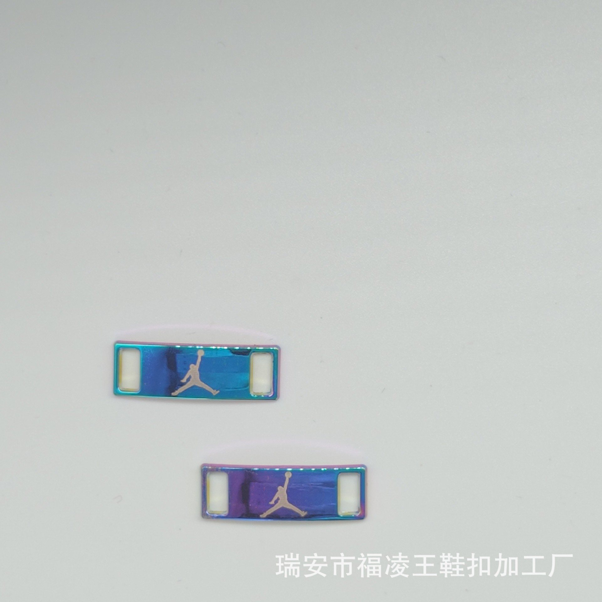 自作金属aj靴バックルランニング靴板靴鉄牌潮靴周辺個性ロゴ靴標