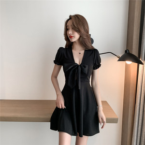 Bow V-neck low cut open back waist A-line umbrella swing skirt base skirt Short Sleeve Dress