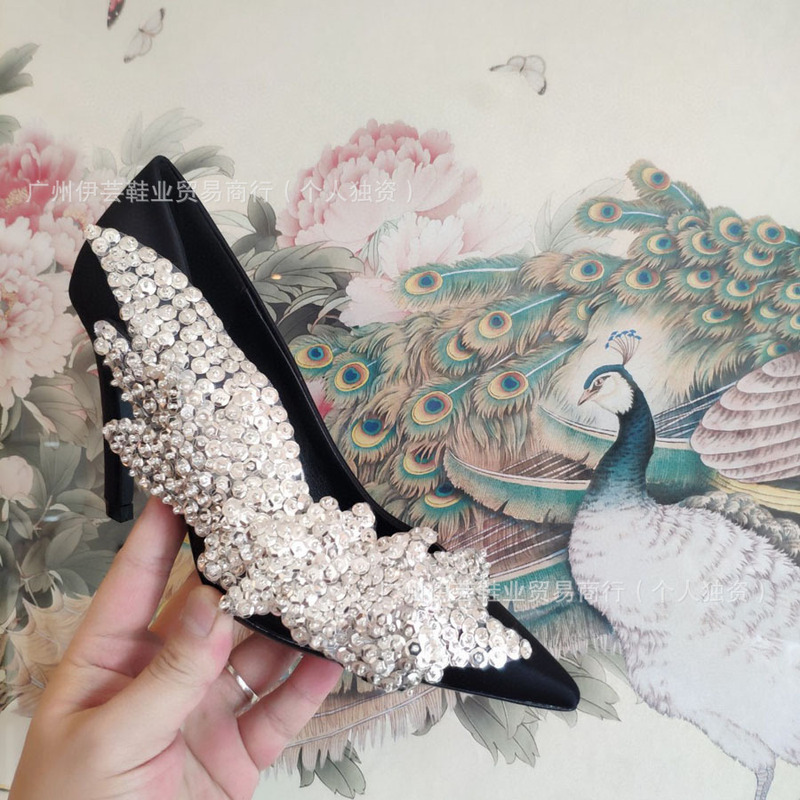 25 New Bajia Foreign Trade Pointed Toe High Heels Diamond Flower Thin Heels Shallow Mouth Sexy Fashion European and American Sequined High Heels Single Shoes