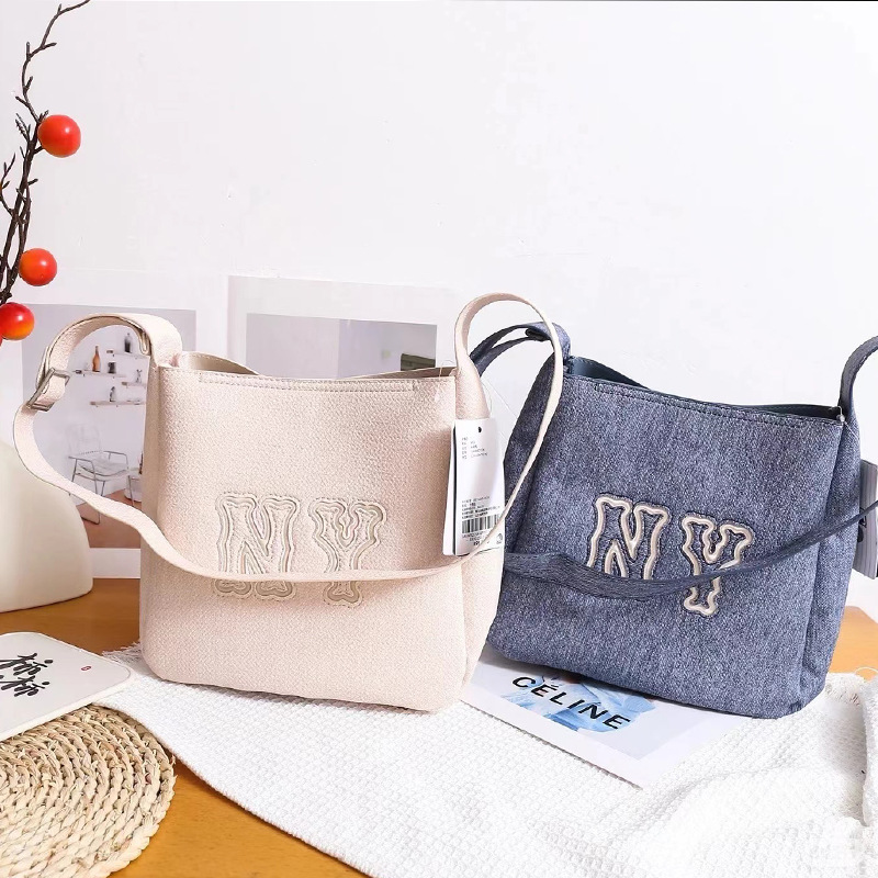 韩国MLB2025新款牛仔布单肩包男女同款大容量复古时尚腋下通勤包