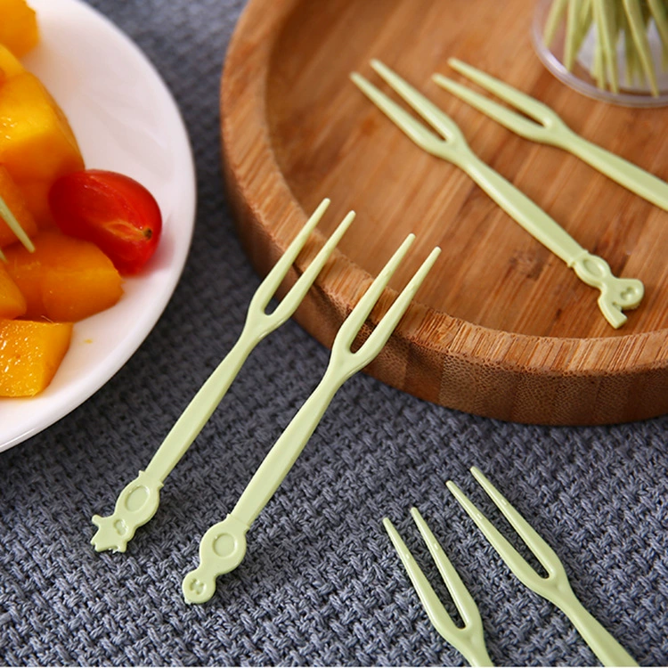 Фруктовая вилка Оптовая одноразовая фруктовая вилка костюм Пластиковый фруктовый знак Еда вилка для торта Десертная вилка Фруктовая вилка