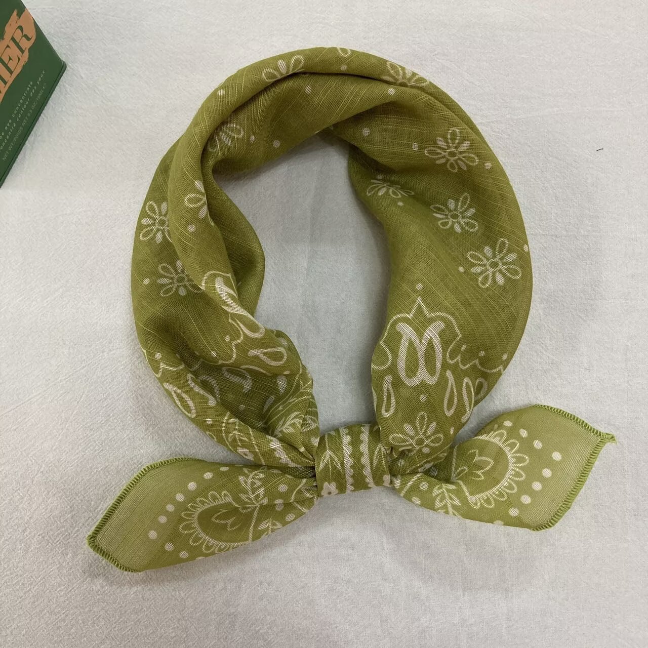 녹색 캐슈 꽃 36개