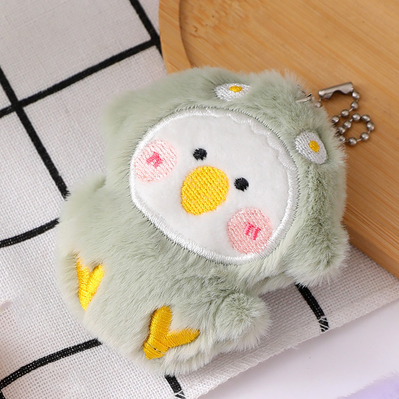 Caricatura peluche fresas oso broche lindo perro Pacha muñeca bolsas de muñecas colgar DIY accesorios de ropa al por mayor