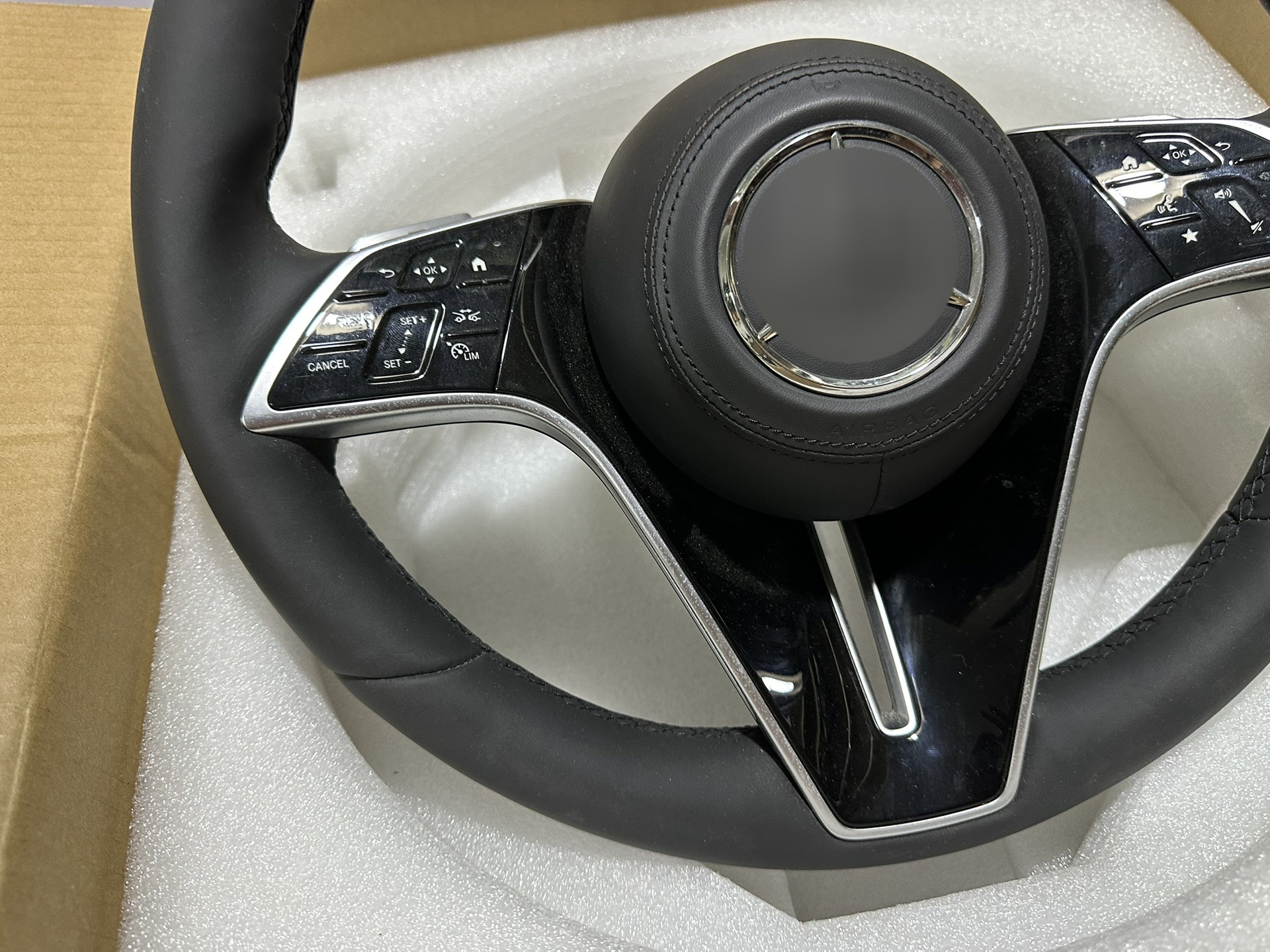 Suitable for Mercedes-Benz modification of A-Class, E-Class, G-Class, C-Class, SG butterfly steering wheel button assembly, universal modification for new and old models